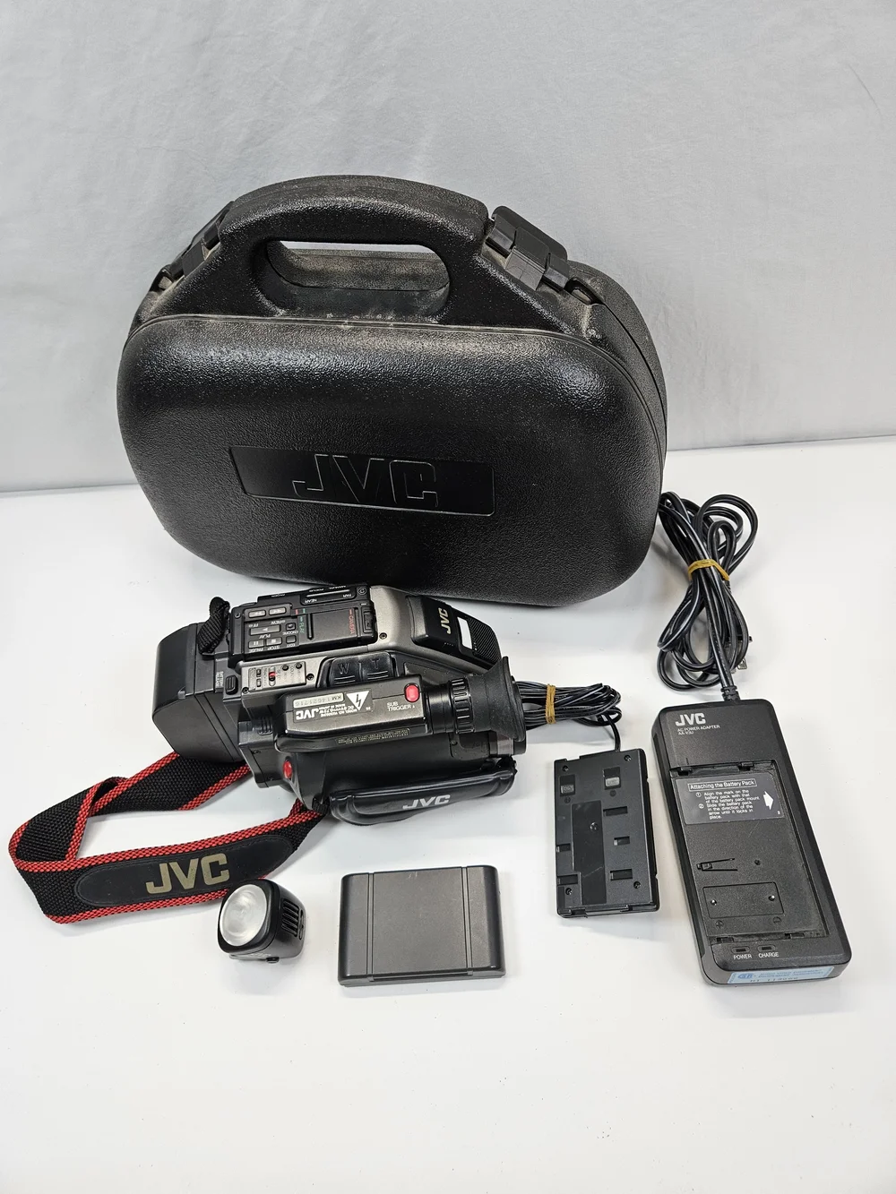 JVC GR-AX10U Compact VHS-C Camcorder Bundle Charger Case Working No Tape Vintage